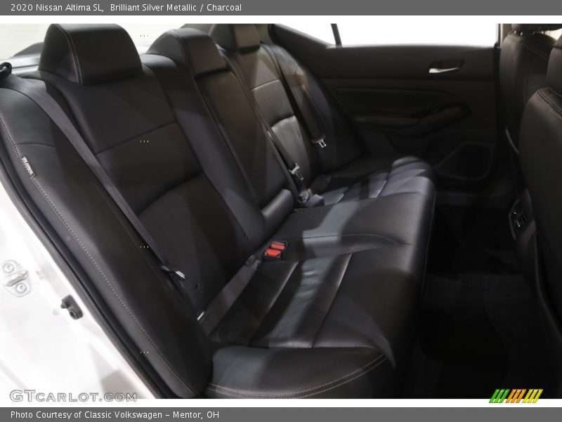 Brilliant Silver Metallic / Charcoal 2020 Nissan Altima SL