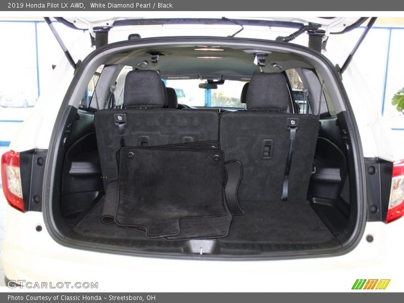White Diamond Pearl / Black 2019 Honda Pilot LX AWD