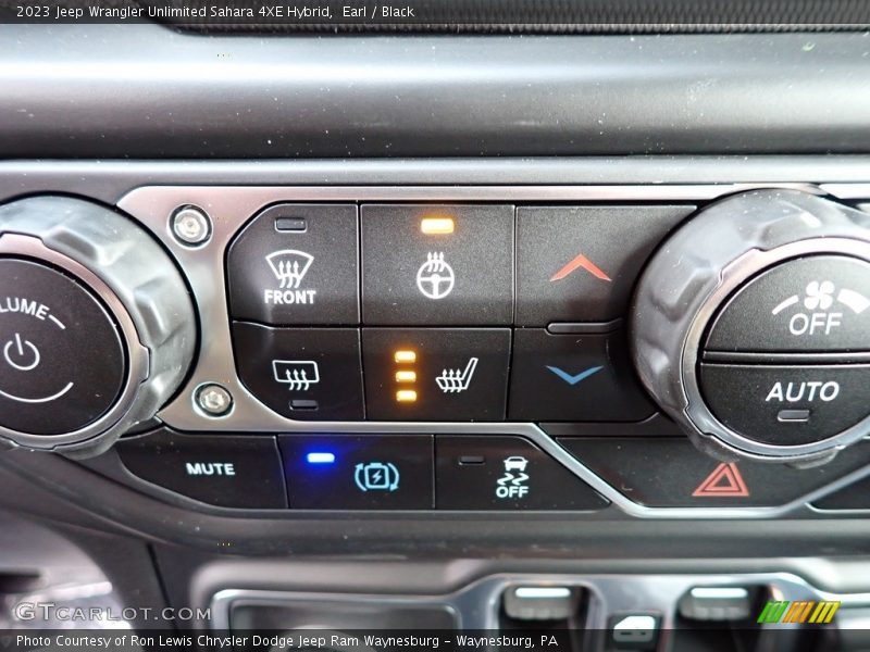 Earl / Black 2023 Jeep Wrangler Unlimited Sahara 4XE Hybrid