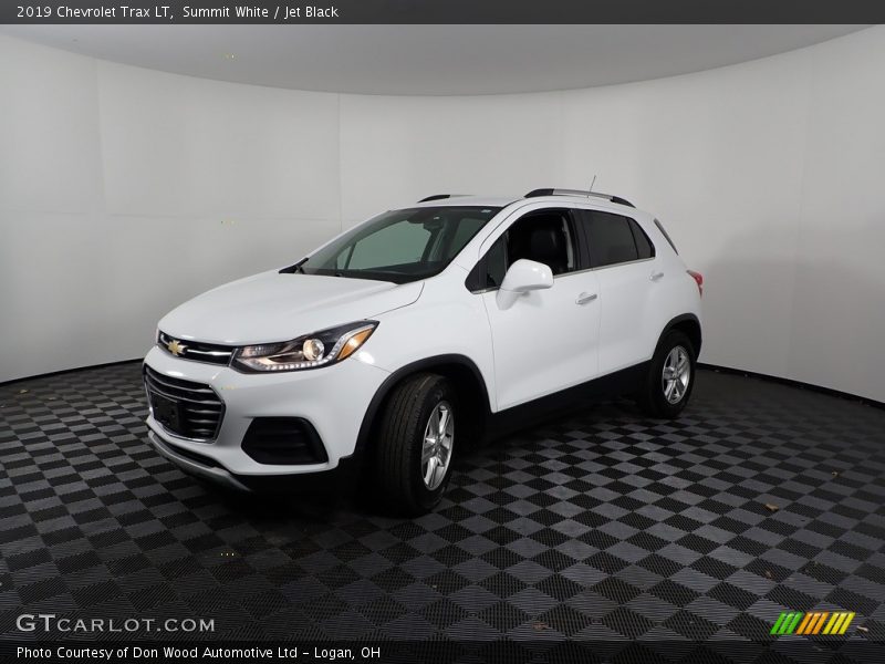 Summit White / Jet Black 2019 Chevrolet Trax LT