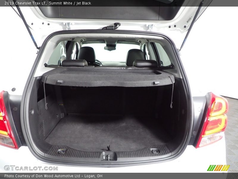 Summit White / Jet Black 2019 Chevrolet Trax LT