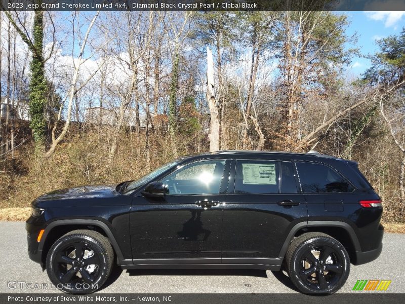 Diamond Black Crystal Pearl / Global Black 2023 Jeep Grand Cherokee Limited 4x4