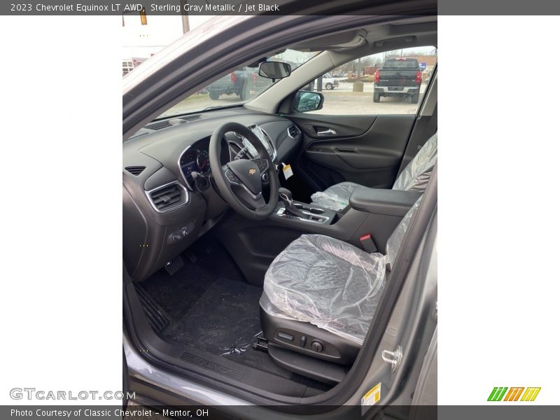Sterling Gray Metallic / Jet Black 2023 Chevrolet Equinox LT AWD
