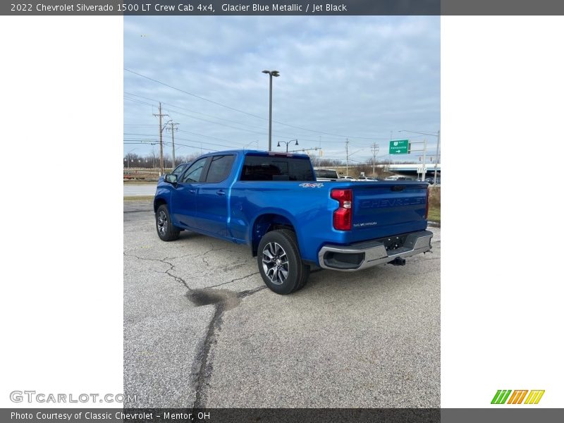 Glacier Blue Metallic / Jet Black 2022 Chevrolet Silverado 1500 LT Crew Cab 4x4