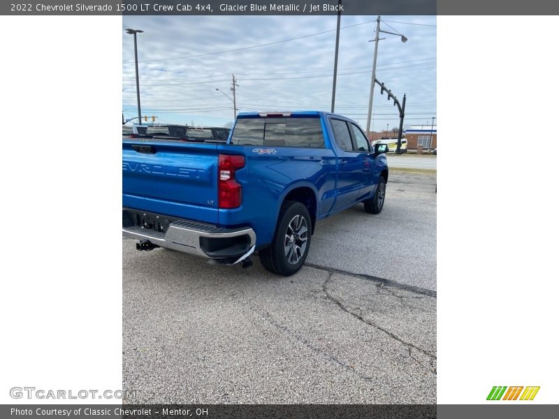 Glacier Blue Metallic / Jet Black 2022 Chevrolet Silverado 1500 LT Crew Cab 4x4