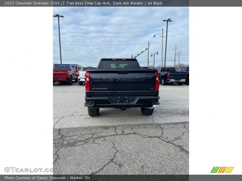 Dark Ash Metallic / Jet Black 2023 Chevrolet Silverado 1500 LT Trail Boss Crew Cab 4x4