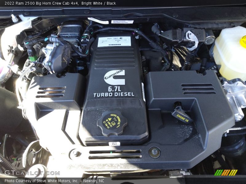 Bright White / Black 2022 Ram 2500 Big Horn Crew Cab 4x4