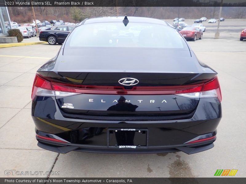 Phantom Black / Black 2023 Hyundai Elantra SEL