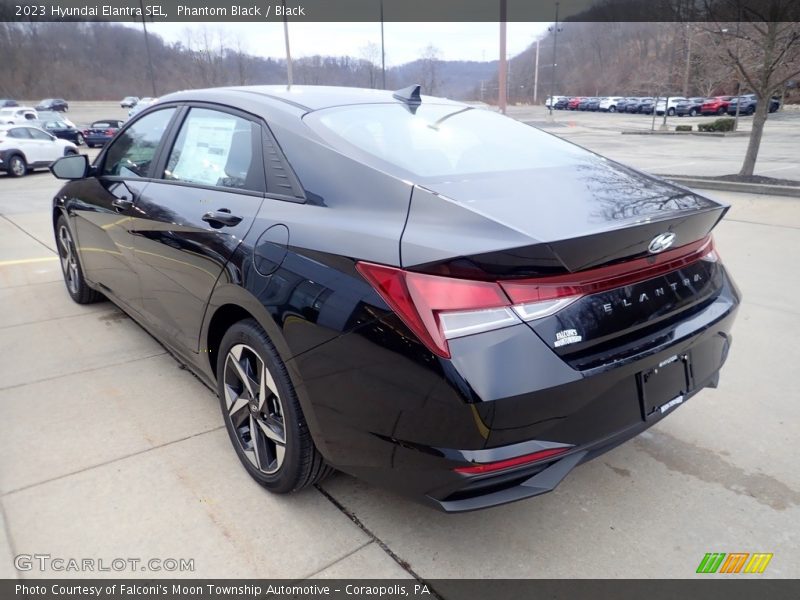 Phantom Black / Black 2023 Hyundai Elantra SEL