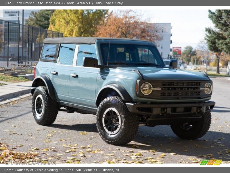 Front 3/4 View of 2022 Bronco Sasquatch 4x4 4-Door