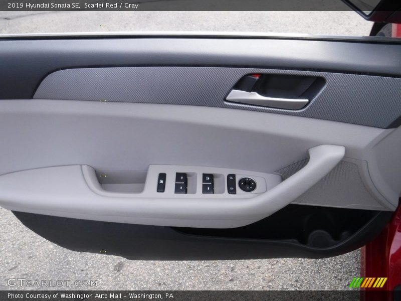 Scarlet Red / Gray 2019 Hyundai Sonata SE