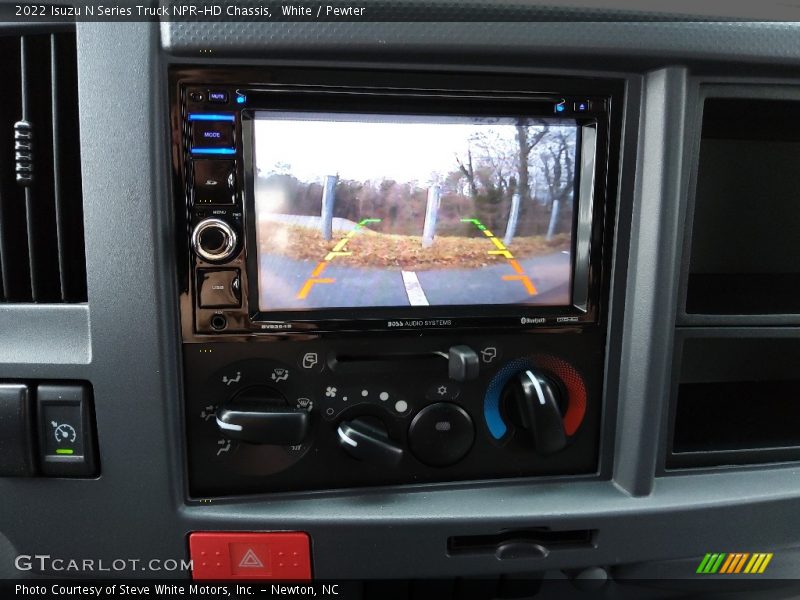 Controls of 2022 N Series Truck NPR-HD Chassis
