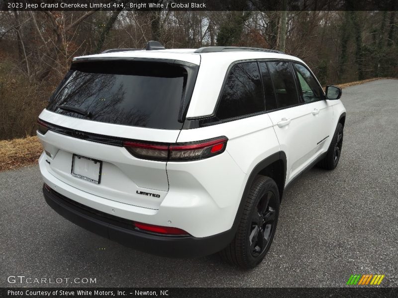 Bright White / Global Black 2023 Jeep Grand Cherokee Limited 4x4