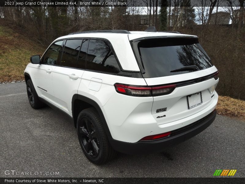 Bright White / Global Black 2023 Jeep Grand Cherokee Limited 4x4