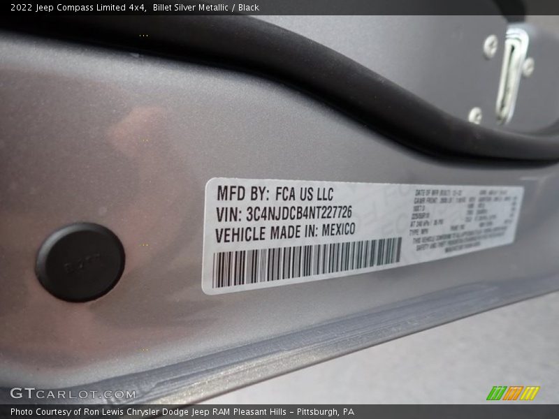 Billet Silver Metallic / Black 2022 Jeep Compass Limited 4x4