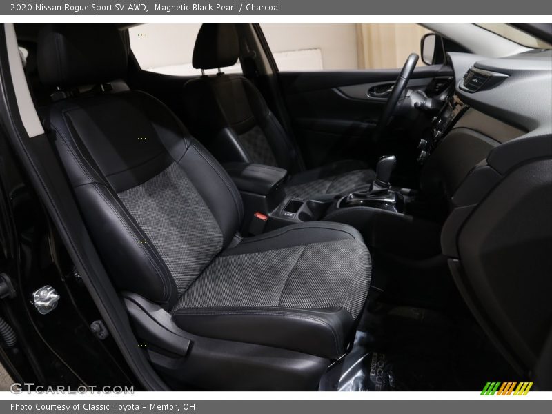 Magnetic Black Pearl / Charcoal 2020 Nissan Rogue Sport SV AWD