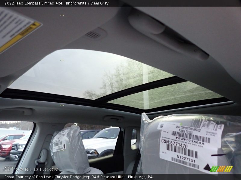 Bright White / Steel Gray 2022 Jeep Compass Limited 4x4