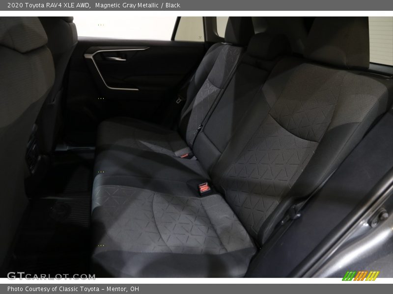 Magnetic Gray Metallic / Black 2020 Toyota RAV4 XLE AWD
