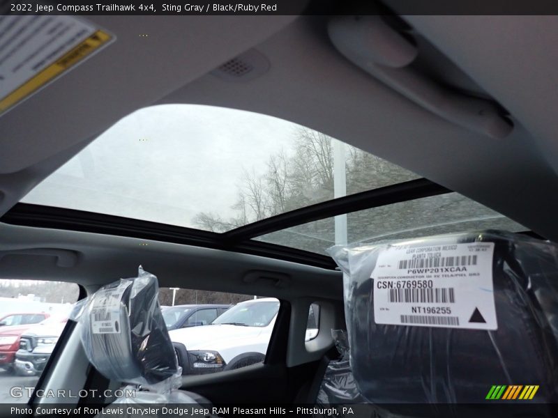 Sting Gray / Black/Ruby Red 2022 Jeep Compass Trailhawk 4x4