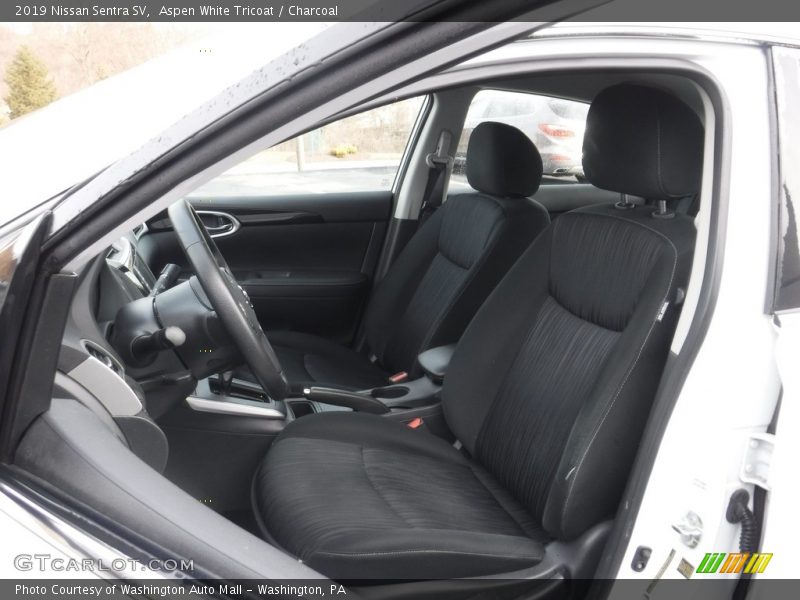 Aspen White Tricoat / Charcoal 2019 Nissan Sentra SV