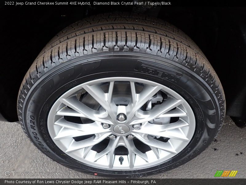  2022 Grand Cherokee Summit 4XE Hybrid Wheel