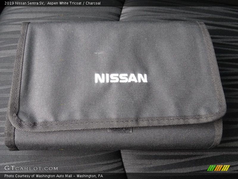 Aspen White Tricoat / Charcoal 2019 Nissan Sentra SV