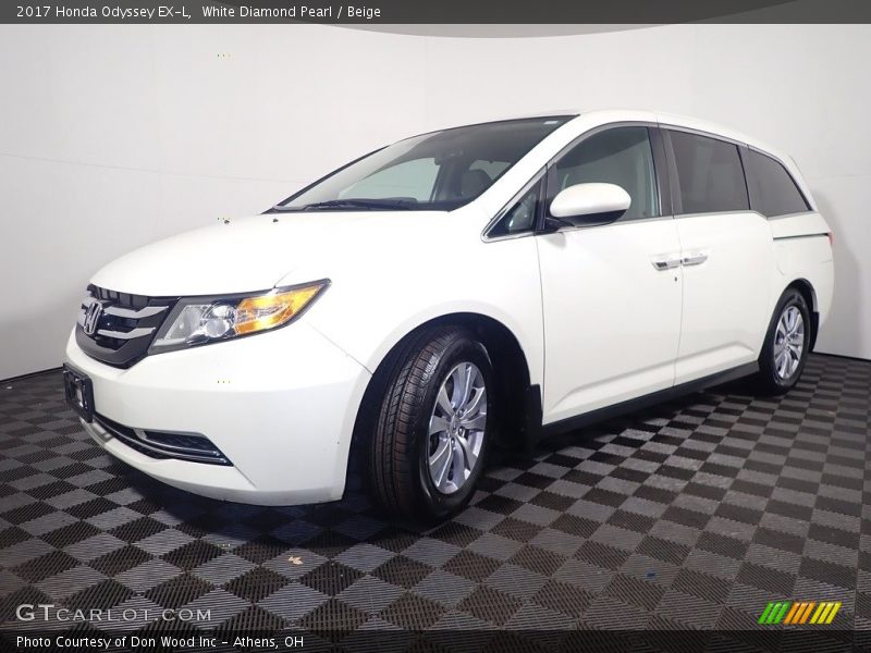 White Diamond Pearl / Beige 2017 Honda Odyssey EX-L