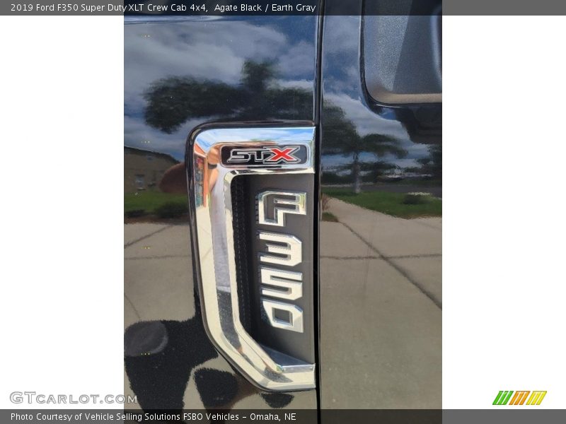 Agate Black / Earth Gray 2019 Ford F350 Super Duty XLT Crew Cab 4x4