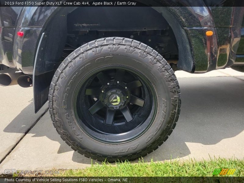 Agate Black / Earth Gray 2019 Ford F350 Super Duty XLT Crew Cab 4x4