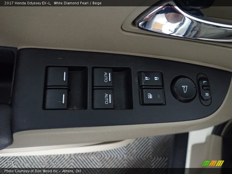 White Diamond Pearl / Beige 2017 Honda Odyssey EX-L