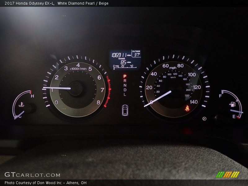 White Diamond Pearl / Beige 2017 Honda Odyssey EX-L
