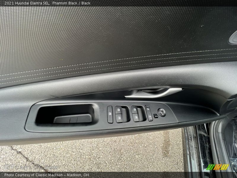 Door Panel of 2021 Elantra SEL