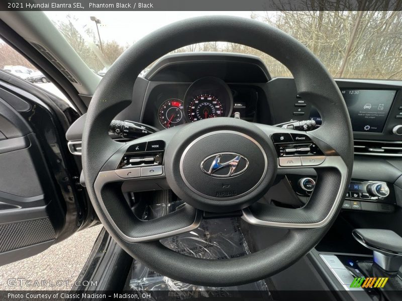  2021 Elantra SEL Steering Wheel
