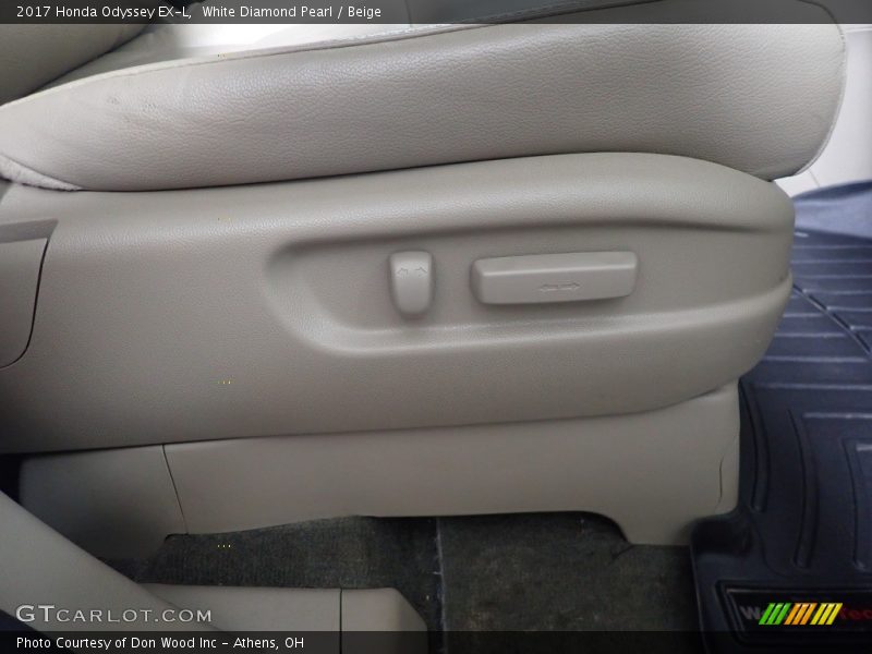 White Diamond Pearl / Beige 2017 Honda Odyssey EX-L