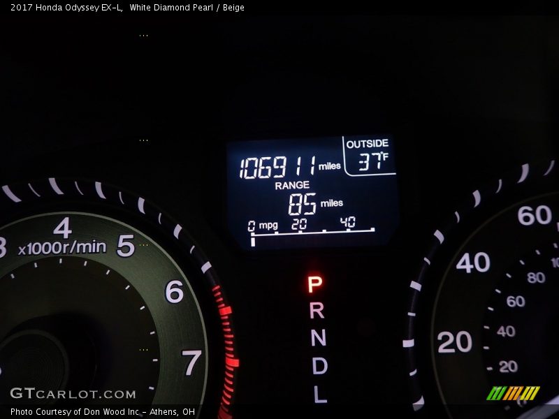 White Diamond Pearl / Beige 2017 Honda Odyssey EX-L