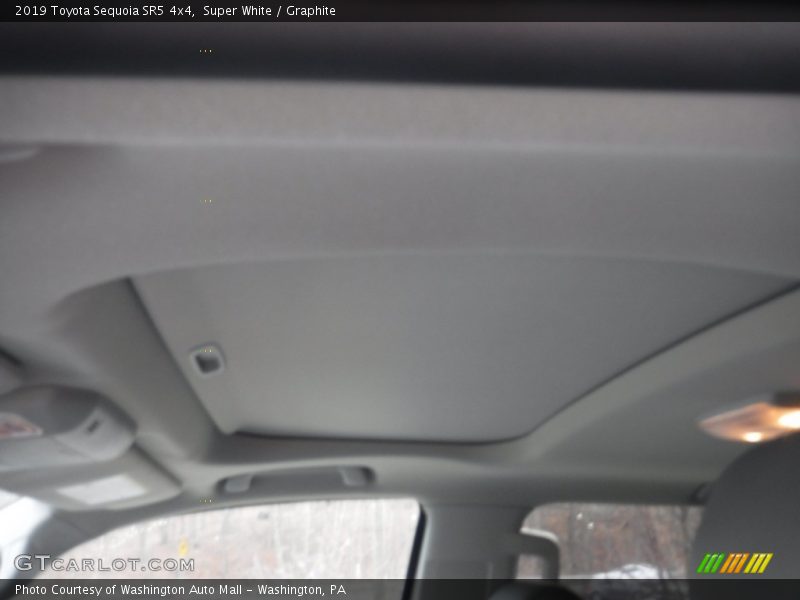 Super White / Graphite 2019 Toyota Sequoia SR5 4x4