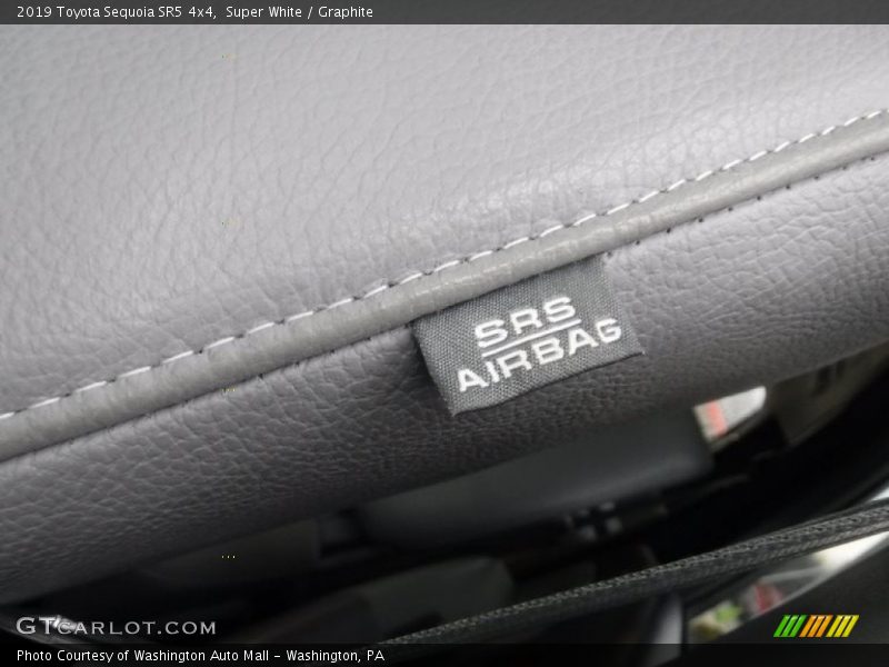 Super White / Graphite 2019 Toyota Sequoia SR5 4x4