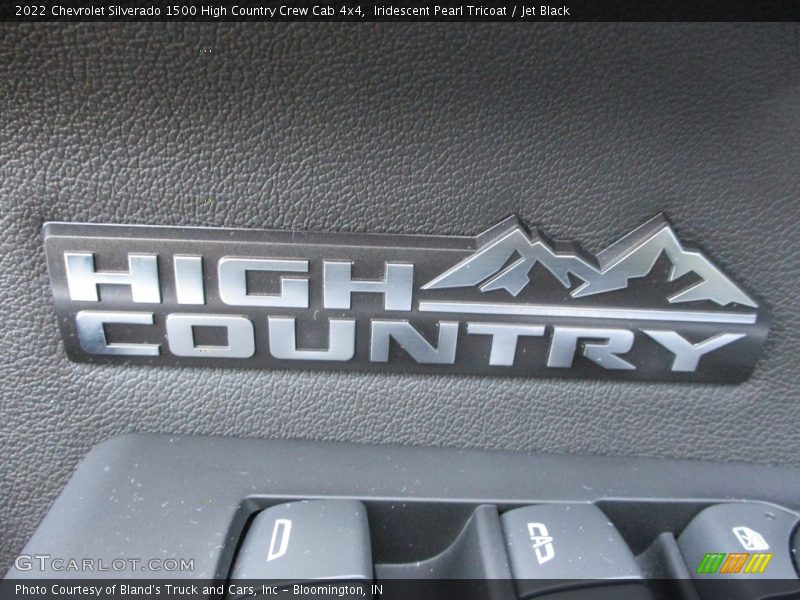 Iridescent Pearl Tricoat / Jet Black 2022 Chevrolet Silverado 1500 High Country Crew Cab 4x4