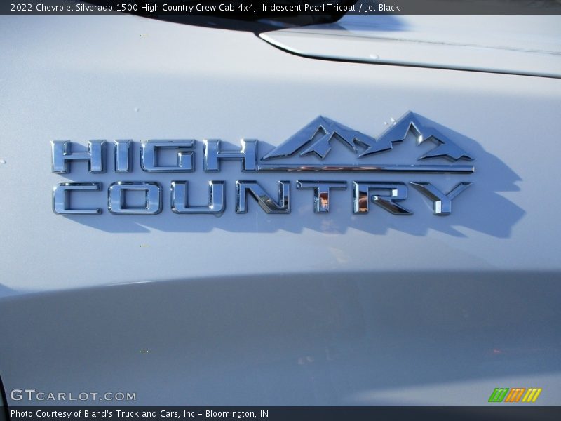 Iridescent Pearl Tricoat / Jet Black 2022 Chevrolet Silverado 1500 High Country Crew Cab 4x4