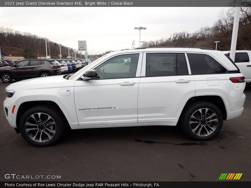  2023 Grand Cherokee Overland 4XE Bright White
