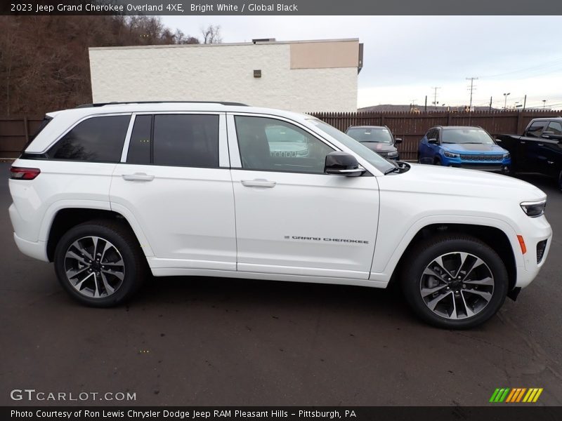  2023 Grand Cherokee Overland 4XE Bright White