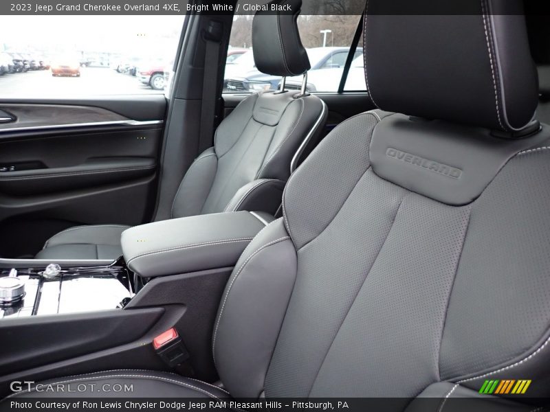 Front Seat of 2023 Grand Cherokee Overland 4XE