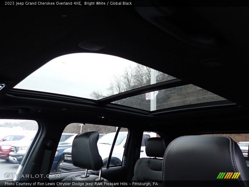 Bright White / Global Black 2023 Jeep Grand Cherokee Overland 4XE