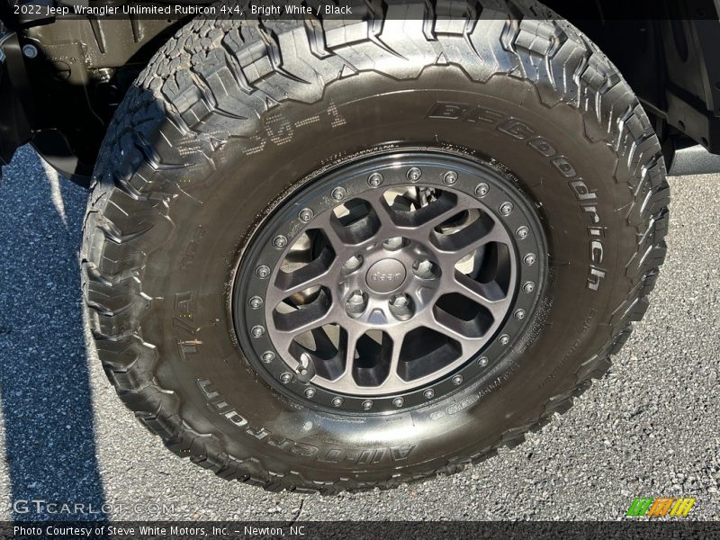 Bright White / Black 2022 Jeep Wrangler Unlimited Rubicon 4x4