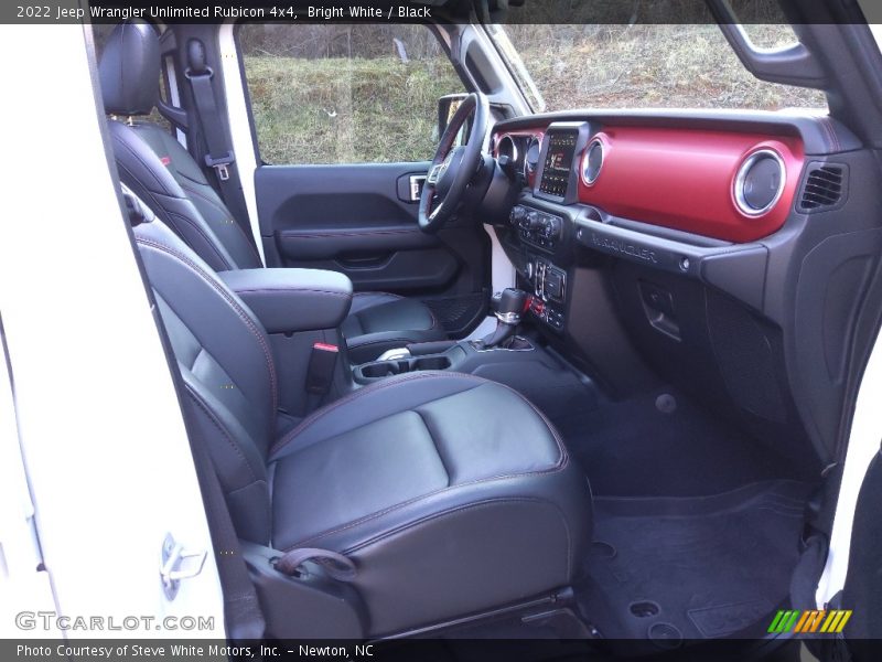 Bright White / Black 2022 Jeep Wrangler Unlimited Rubicon 4x4