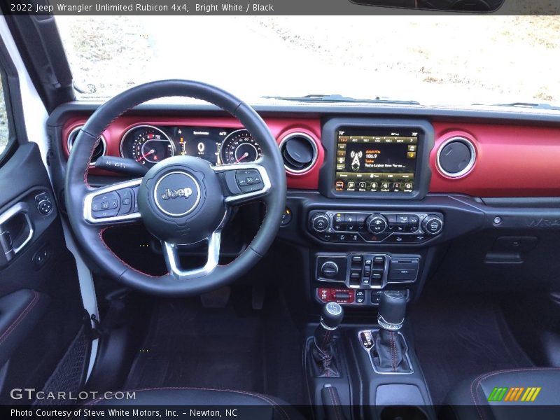 Bright White / Black 2022 Jeep Wrangler Unlimited Rubicon 4x4
