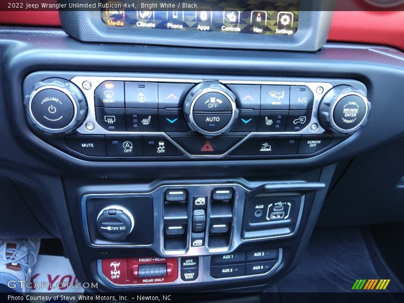 Bright White / Black 2022 Jeep Wrangler Unlimited Rubicon 4x4