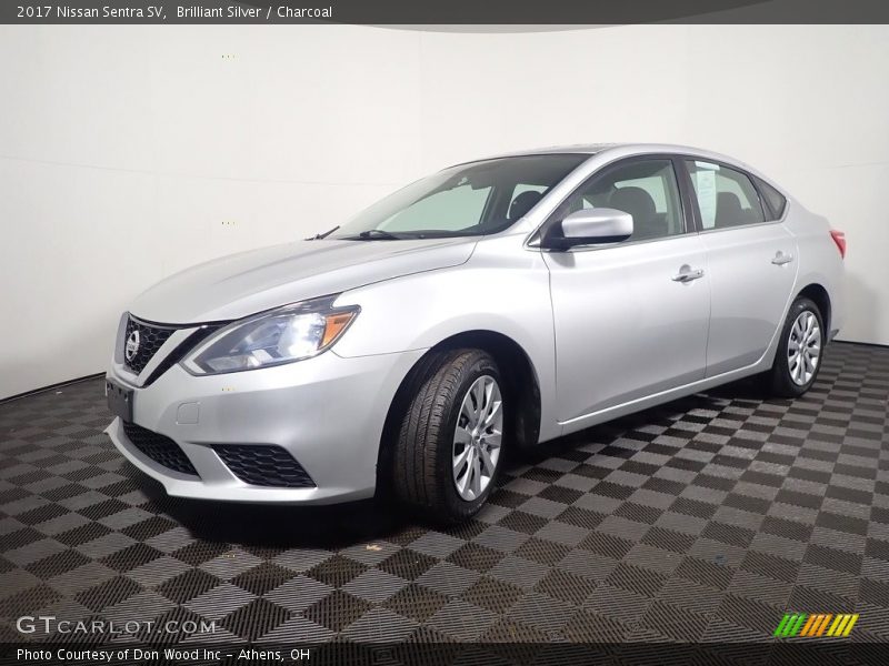 Brilliant Silver / Charcoal 2017 Nissan Sentra SV