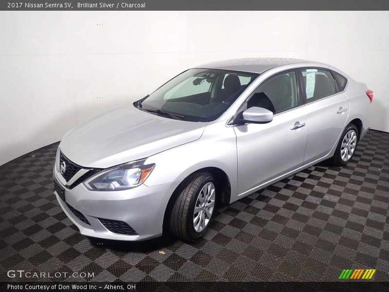 Brilliant Silver / Charcoal 2017 Nissan Sentra SV