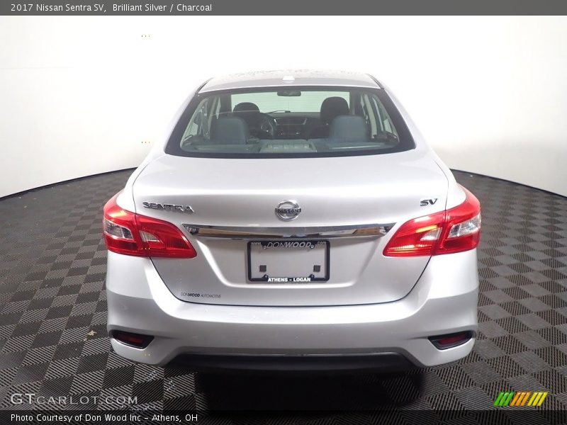 Brilliant Silver / Charcoal 2017 Nissan Sentra SV